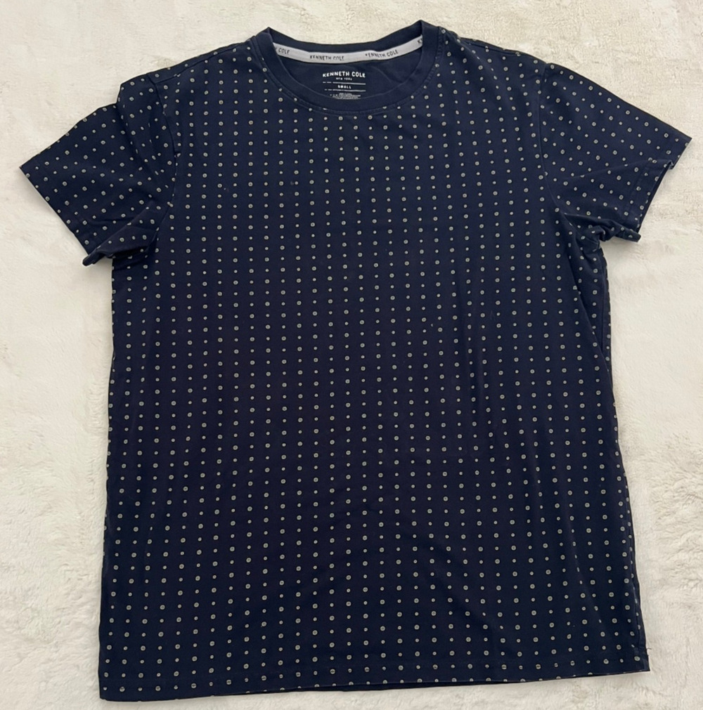 Kenneth Cole T Shirt Mens Small Navy Blue Dot Print Short Sleeve Crew Neck Tee